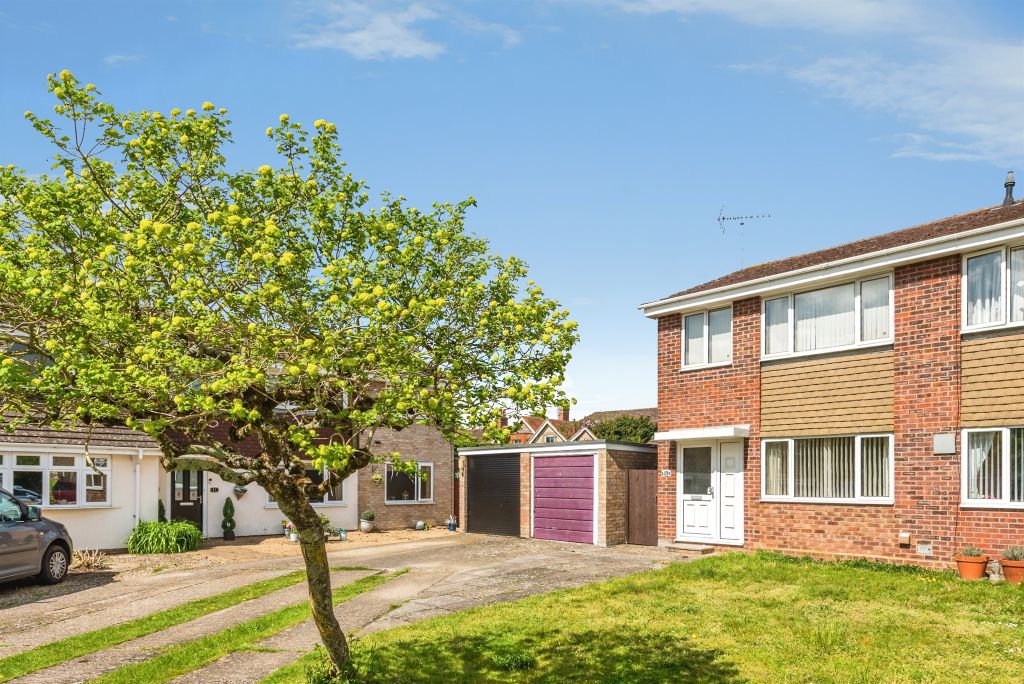 Property photo 2 of 17