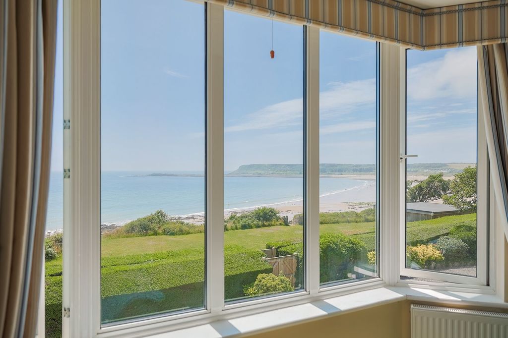 Property photo 2 of 53 P044246_02.Jpg