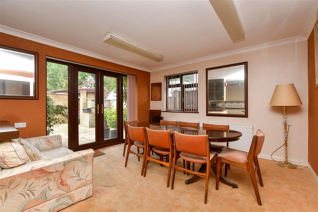 Property photo 3 of 12 Dining Area