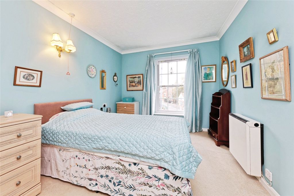 Property photo 3 of 13 Bedroom