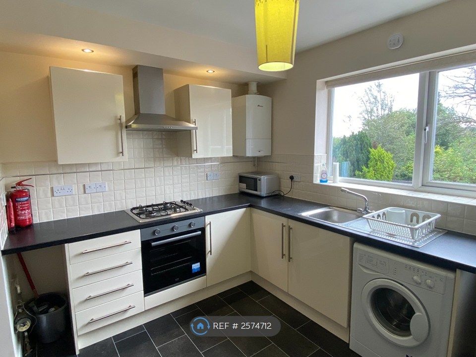 Property photo 1 of 10 Kichen