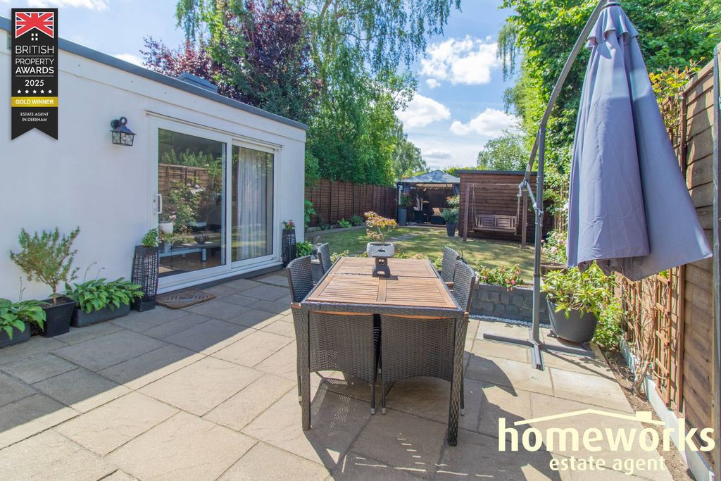 Property photo 2 of 19