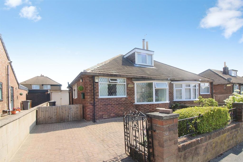 Property photo 1 of 13 External