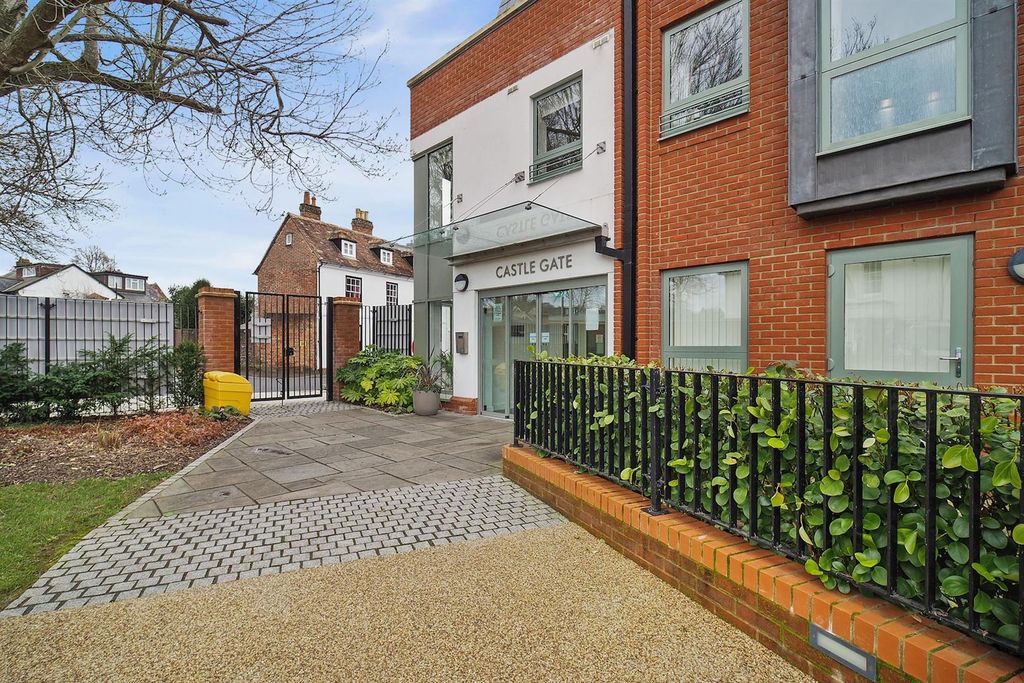 Property photo 1 of 36 10-2F5B646c-89Ae-4749-88B6-425A6B6Aa4Bajamcs - 11
