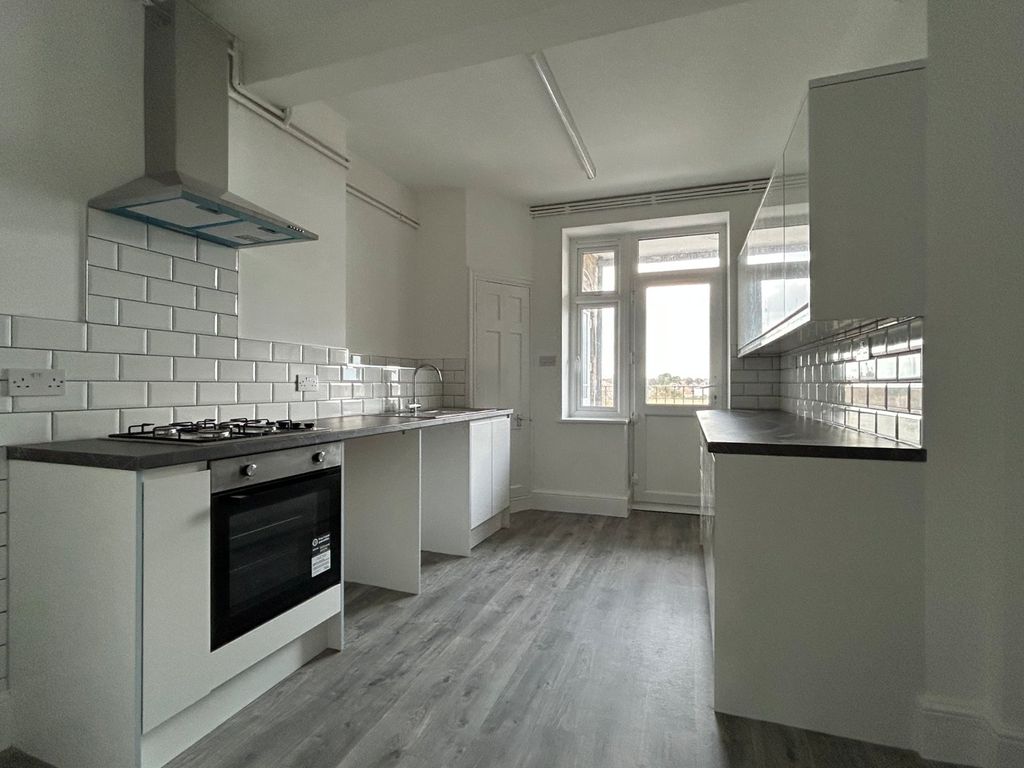 Property photo 3 of 19 Picture 3