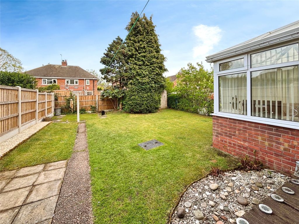 Property photo 2 of 13 Gardens