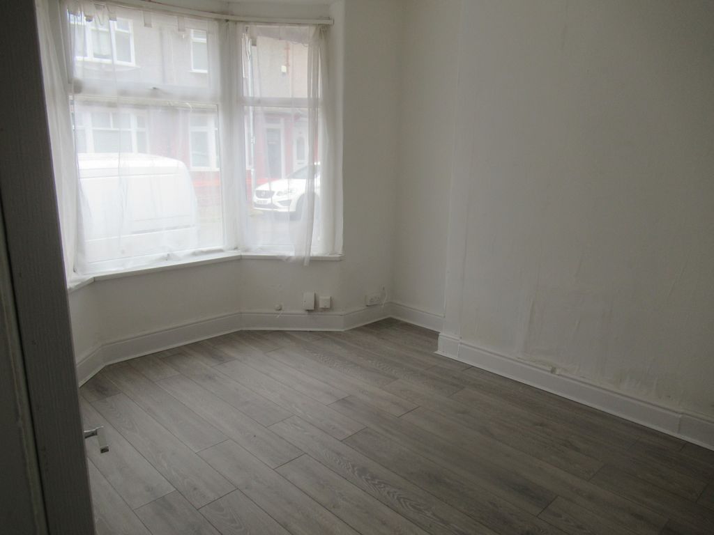 Property photo 2 of 7 Lounge