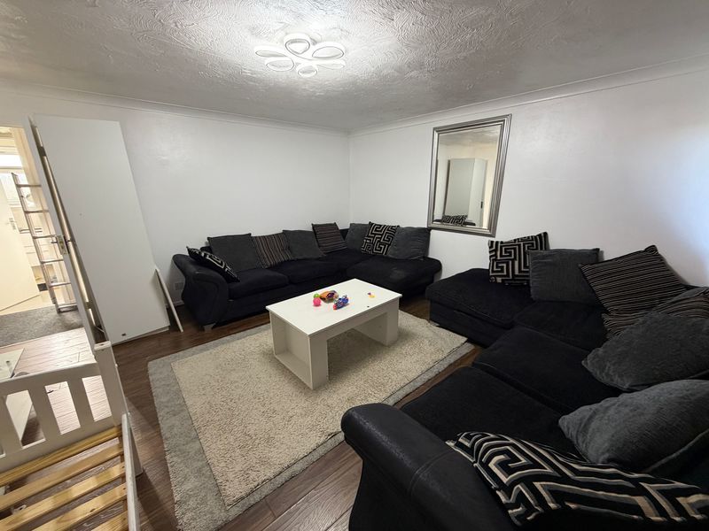 Property photo 2 of 6 Photo 2