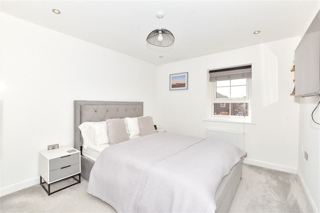 Property photo 2 of 9 Bedroom 1