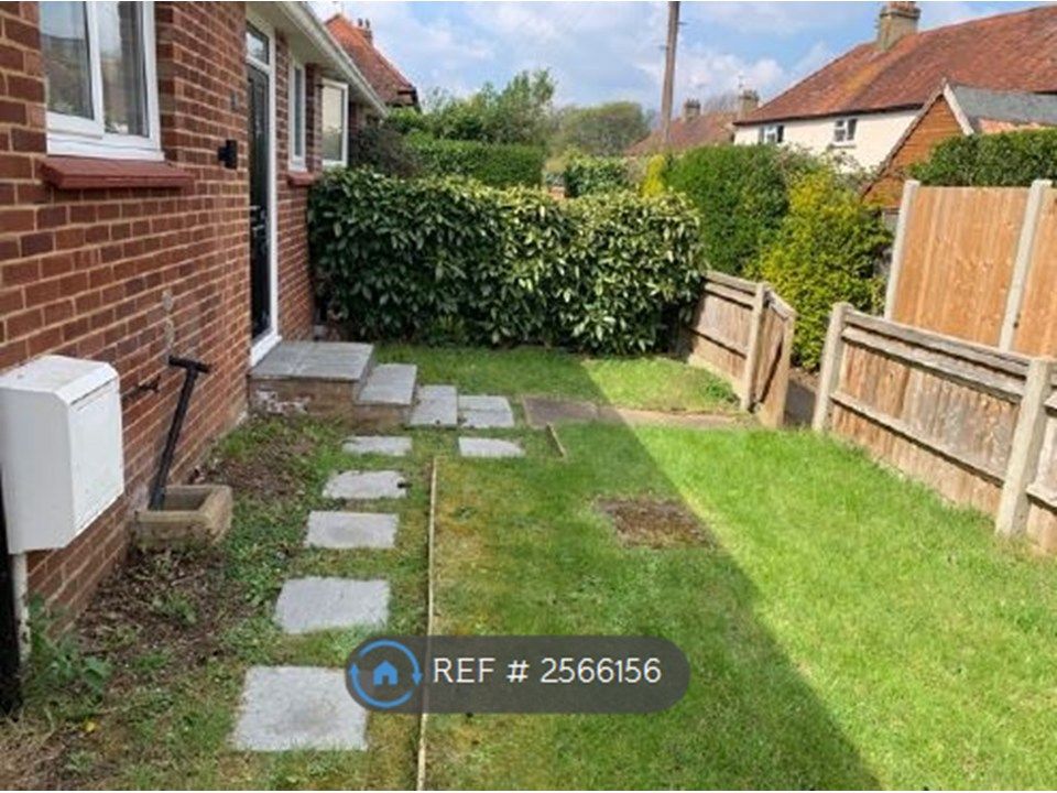 Property photo 2 of 15 Front Garden/Entrance