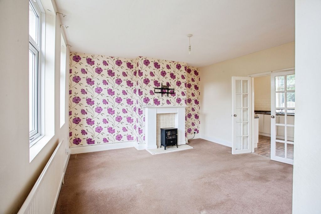 Property photo 2 of 16 Pbox-Img.Jpg