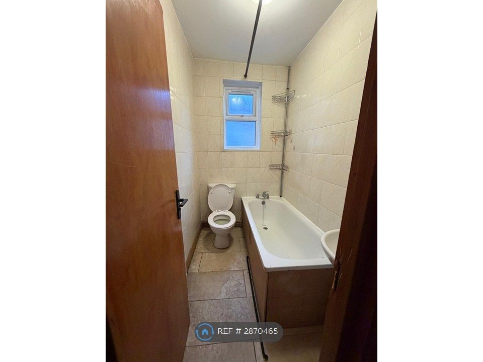 Property photo 3 of 3