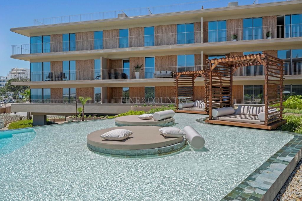 Property photo 2 of 30