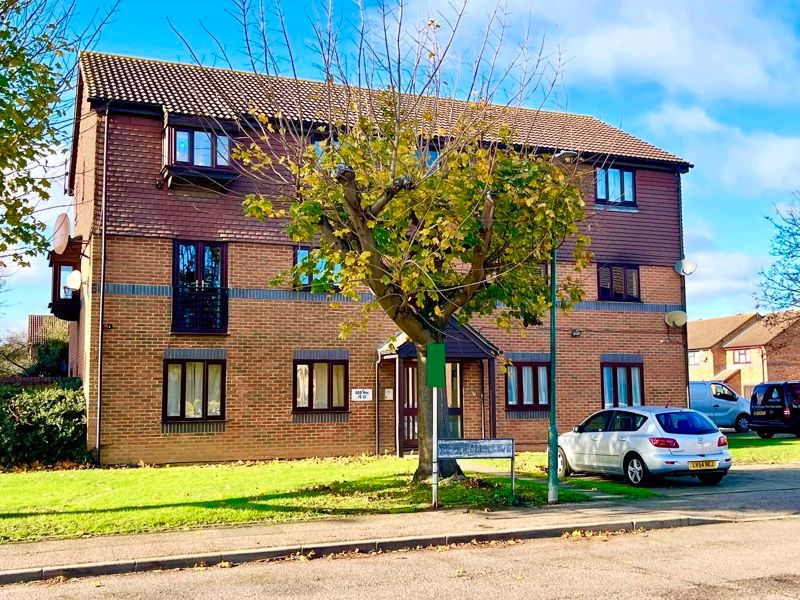 Property photo 1 of 7 Photo 6