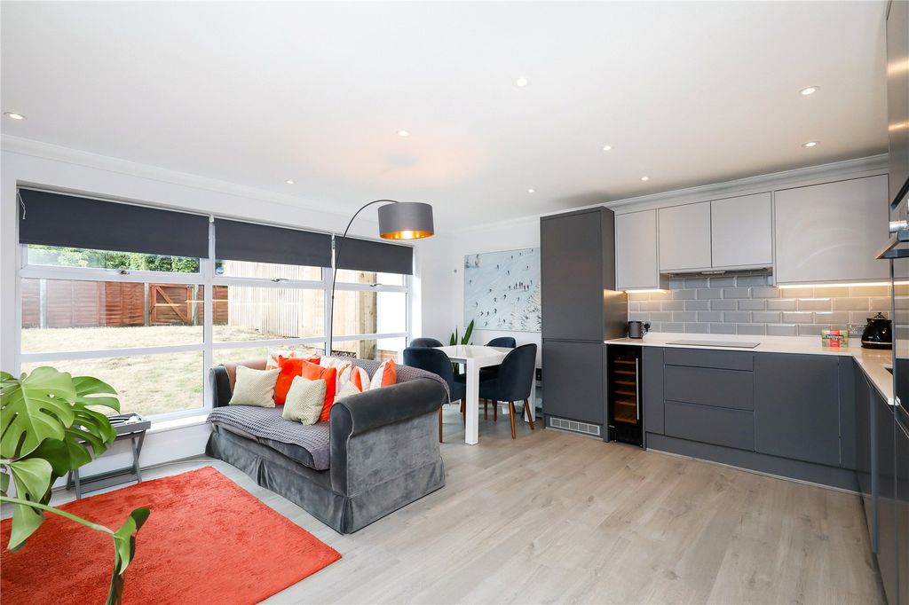 Property photo 1 of 7 Reception Room