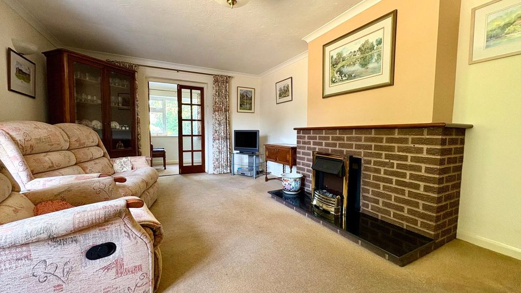 Property photo 3 of 19 Picture No. 16