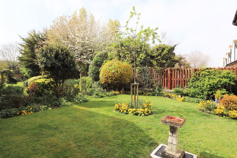 Property photo 2 of 11 Photo 3
