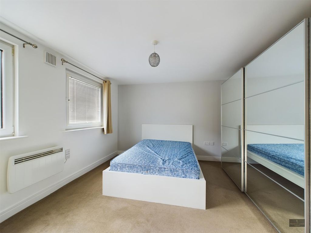 Property photo 3 of 5 Cam01856G0-Pr0158-Still001.Jpg