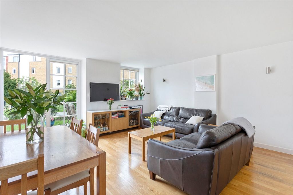 Property photo 3 of 15 Picture No. 31