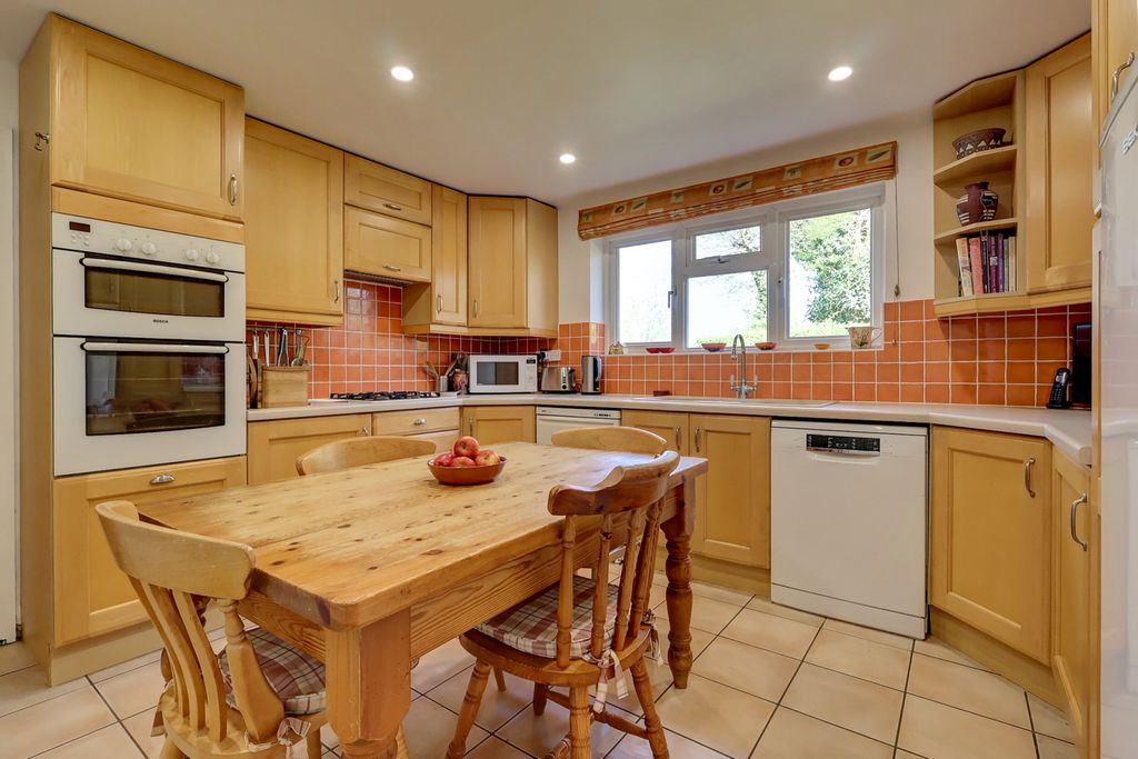 Property photo 3 of 26 Picture No. 25