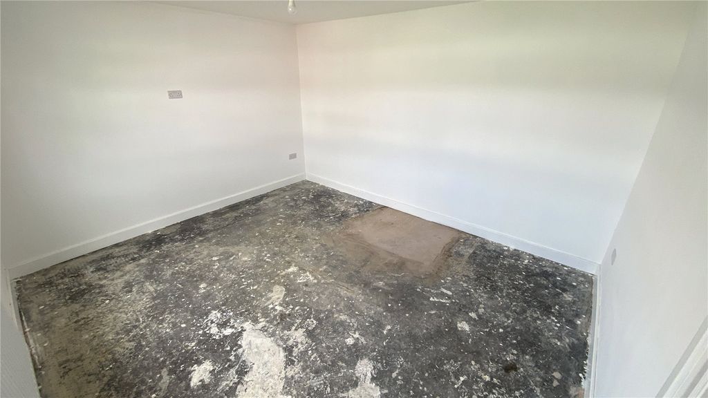 Property photo 2 of 12 Picture No. 06