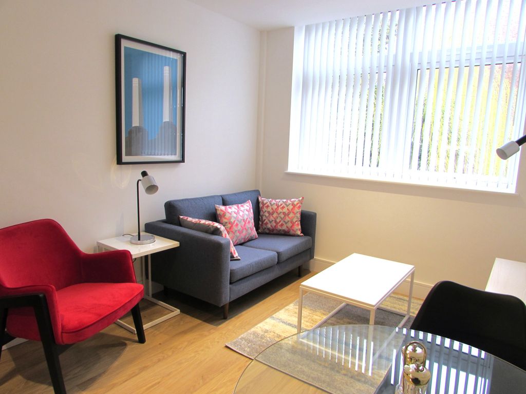 Property photo 1 of 7 Felt House, Laporte Way, Luton Lu4