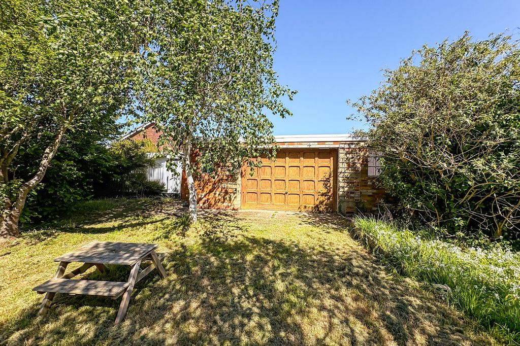 Property photo 3 of 21 Picture No. 18