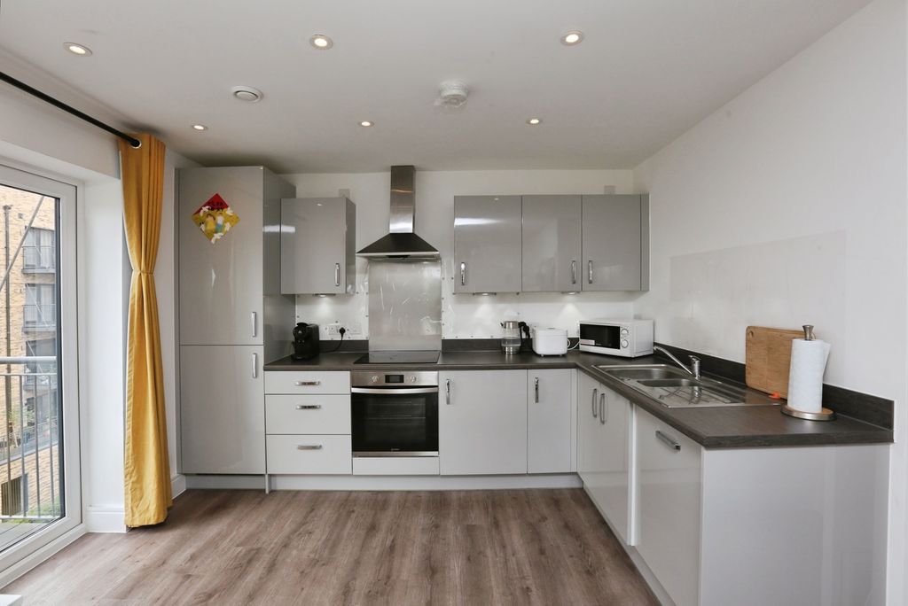 Property photo 2 of 13 Pbox-Img.Jpg