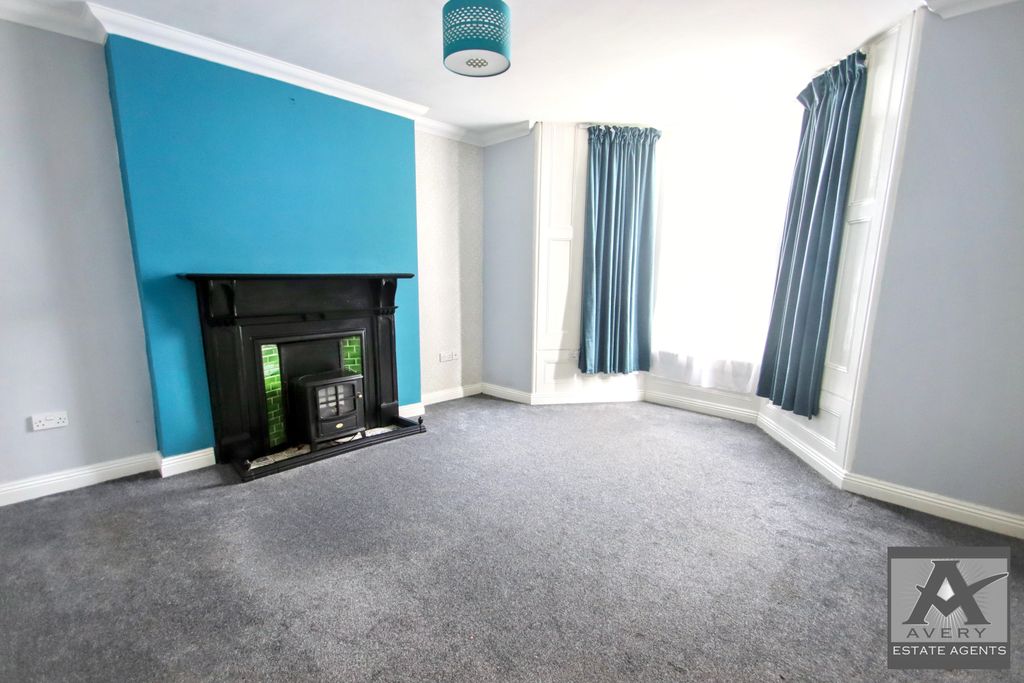 Property photo 3 of 10 Gallery
