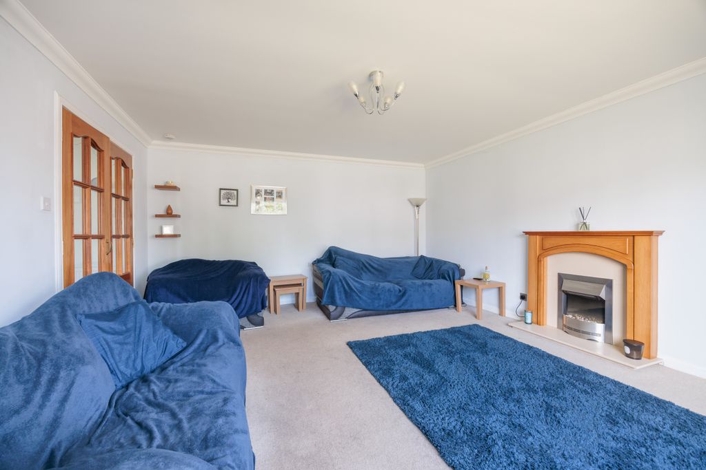 Property photo 3 of 41