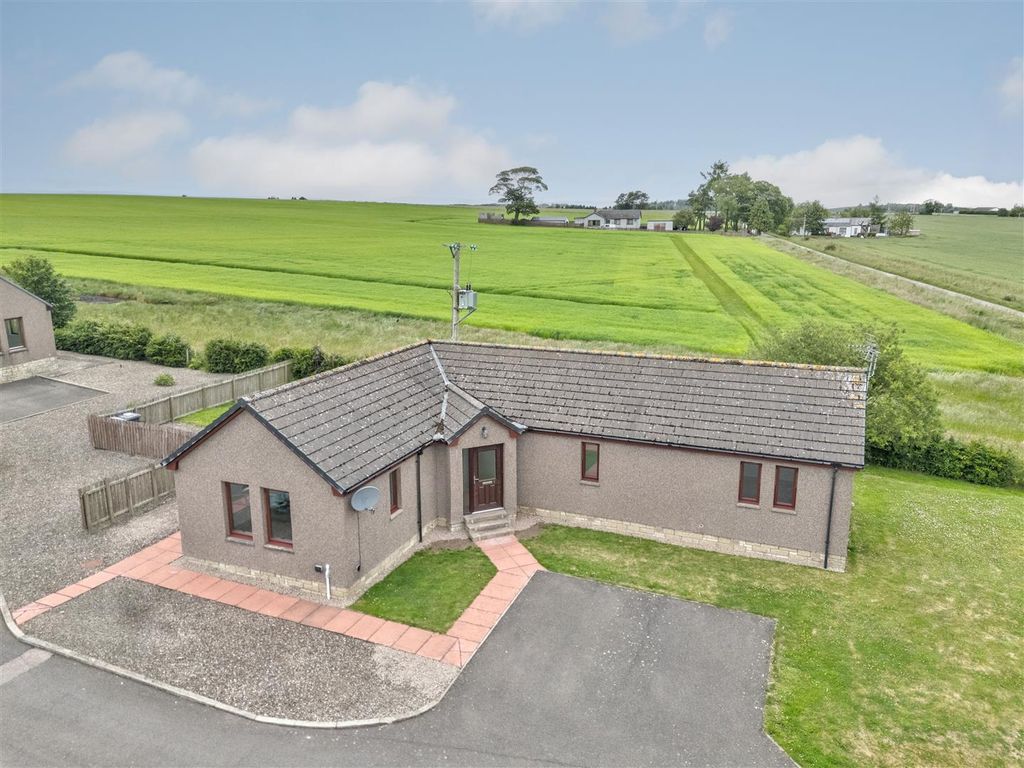 Property photo 1 of 24 3 Westcroft Cottages Carmylie-14.Jpg