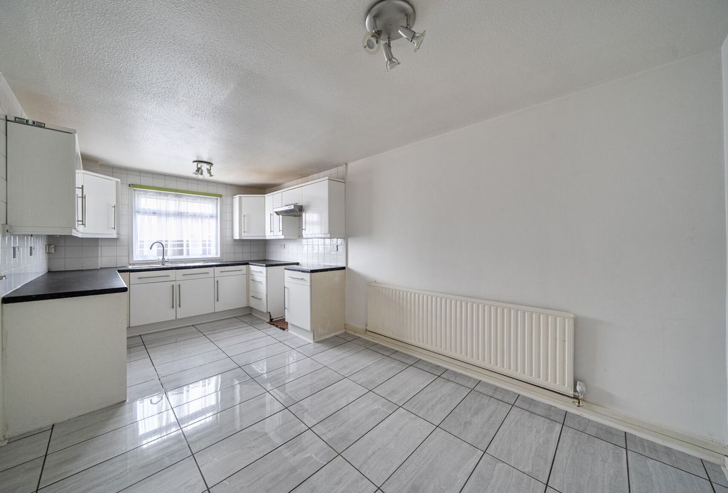 Property photo 2 of 10 Kitchen/ Diner