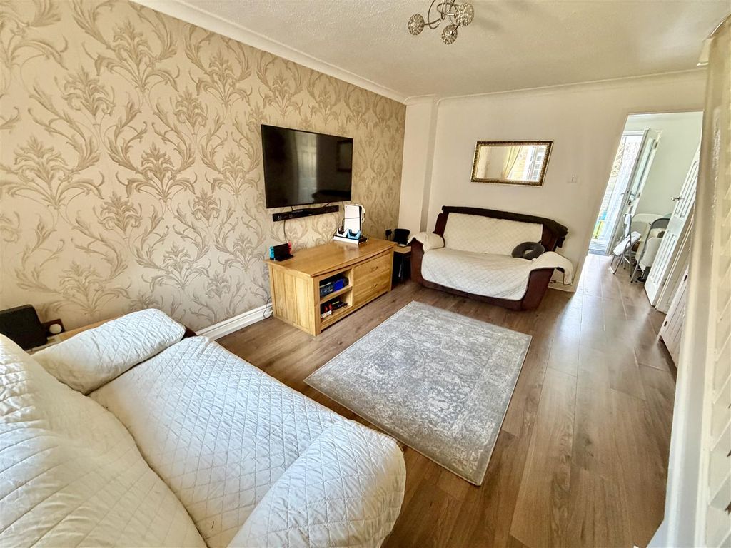 Property photo 3 of 15 Img_0017.Jpeg