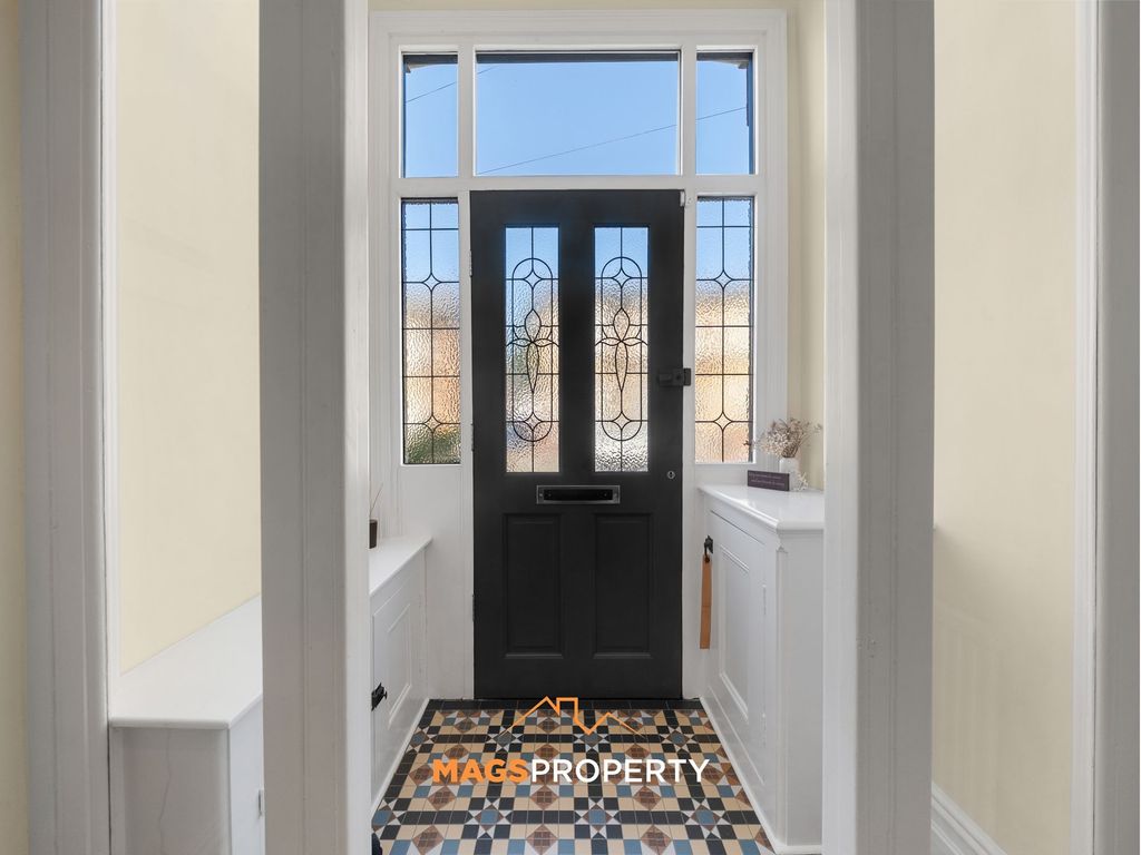Property photo 3 of 40