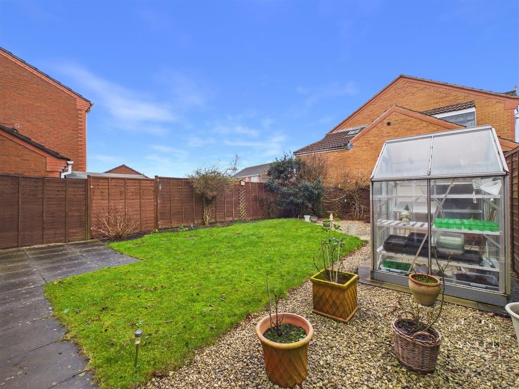 Property photo 2 of 25 Outside