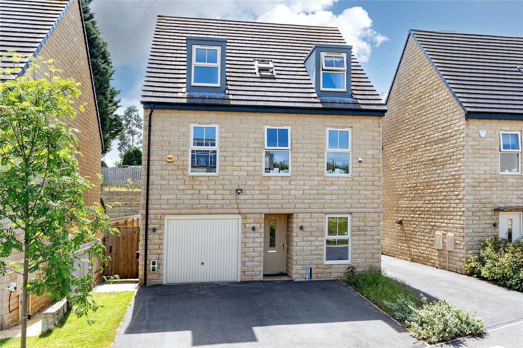 Property photo 3 of 26 Picture No. 28
