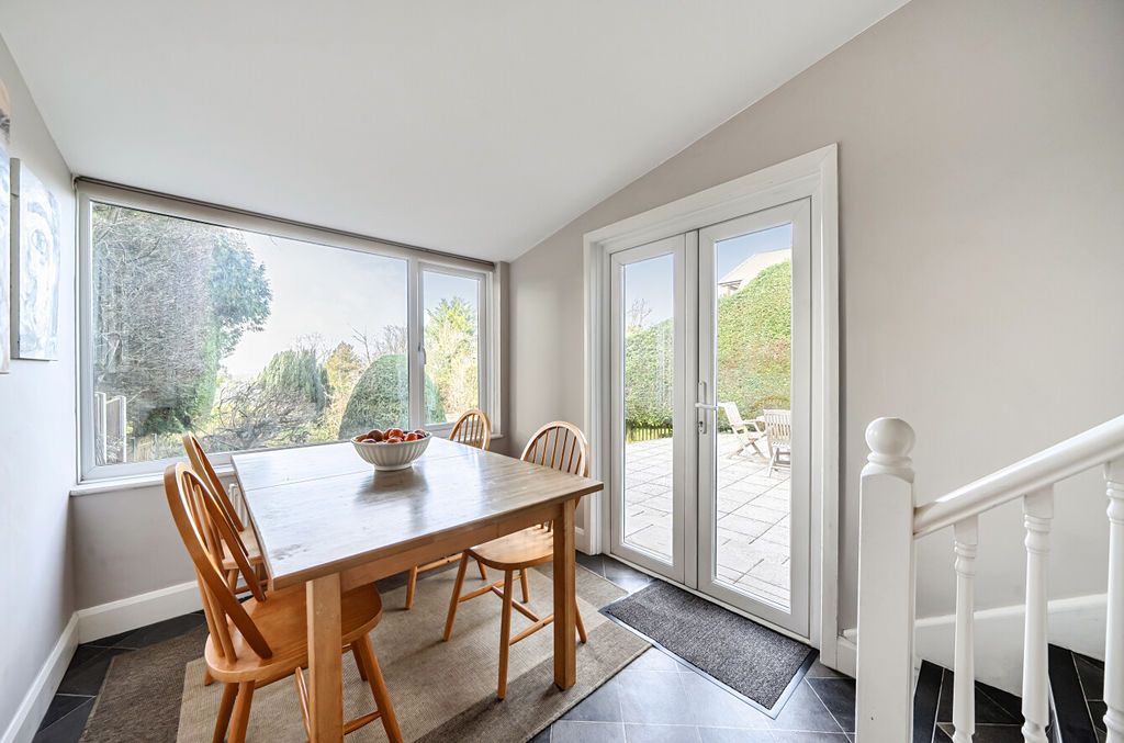 Property photo 3 of 19 Photo 19