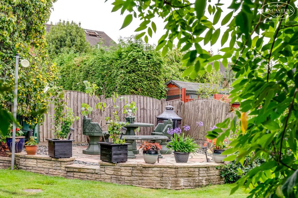 Property photo 3 of 33 Rear