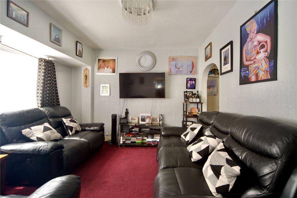 Property photo 3 of 20 Picture No. 10