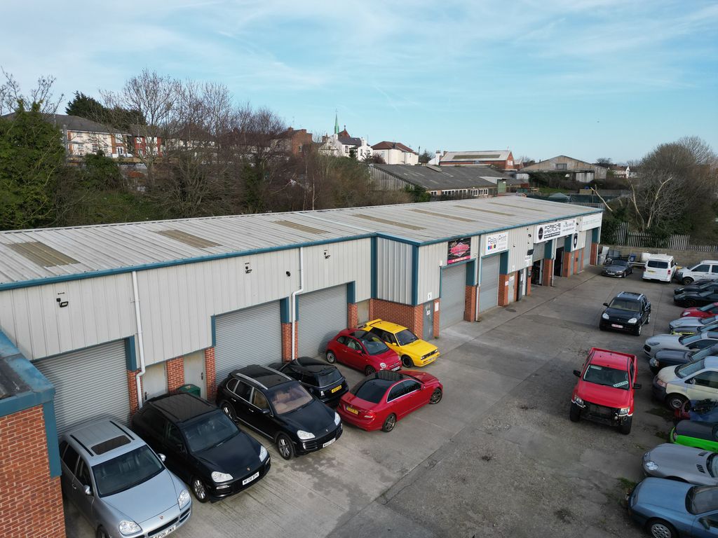 Property photo 3 of 4