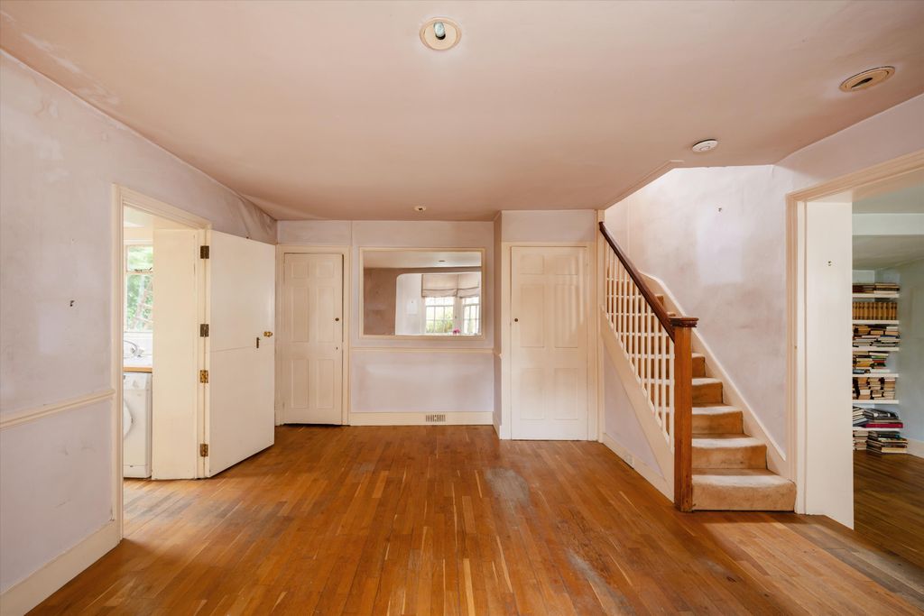 Property photo 3 of 9 Image