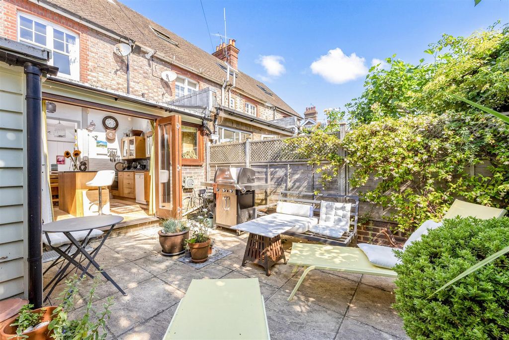 Property photo 2 of 17 Talbot Terrace 28-013.Jpg