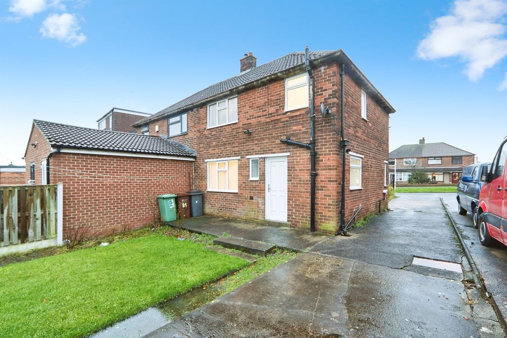 Property photo 2 of 13