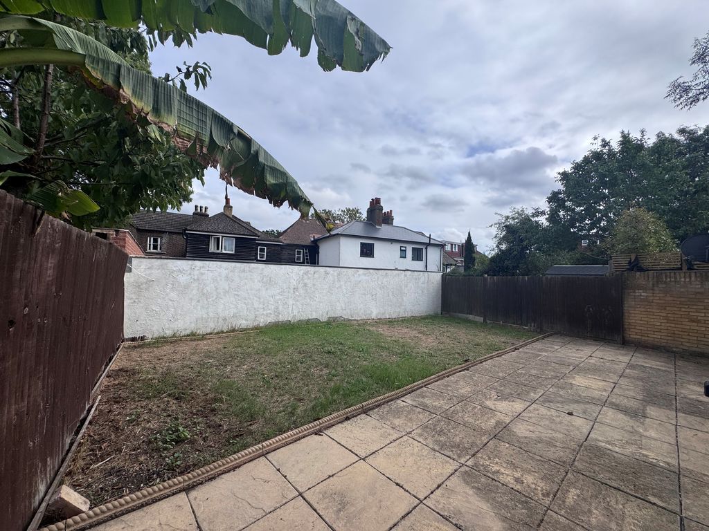 Property photo 3 of 12 Photo 12