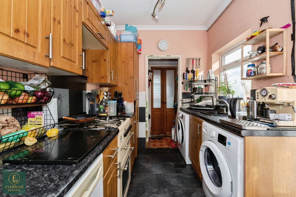 Property photo 3 of 12 Mzz_3509