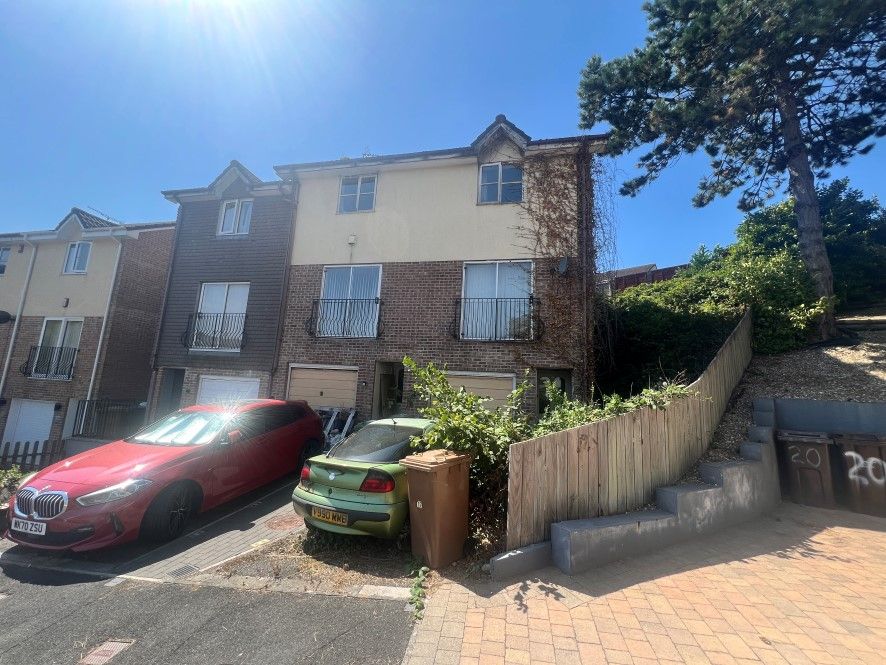 Property photo 1 of 1