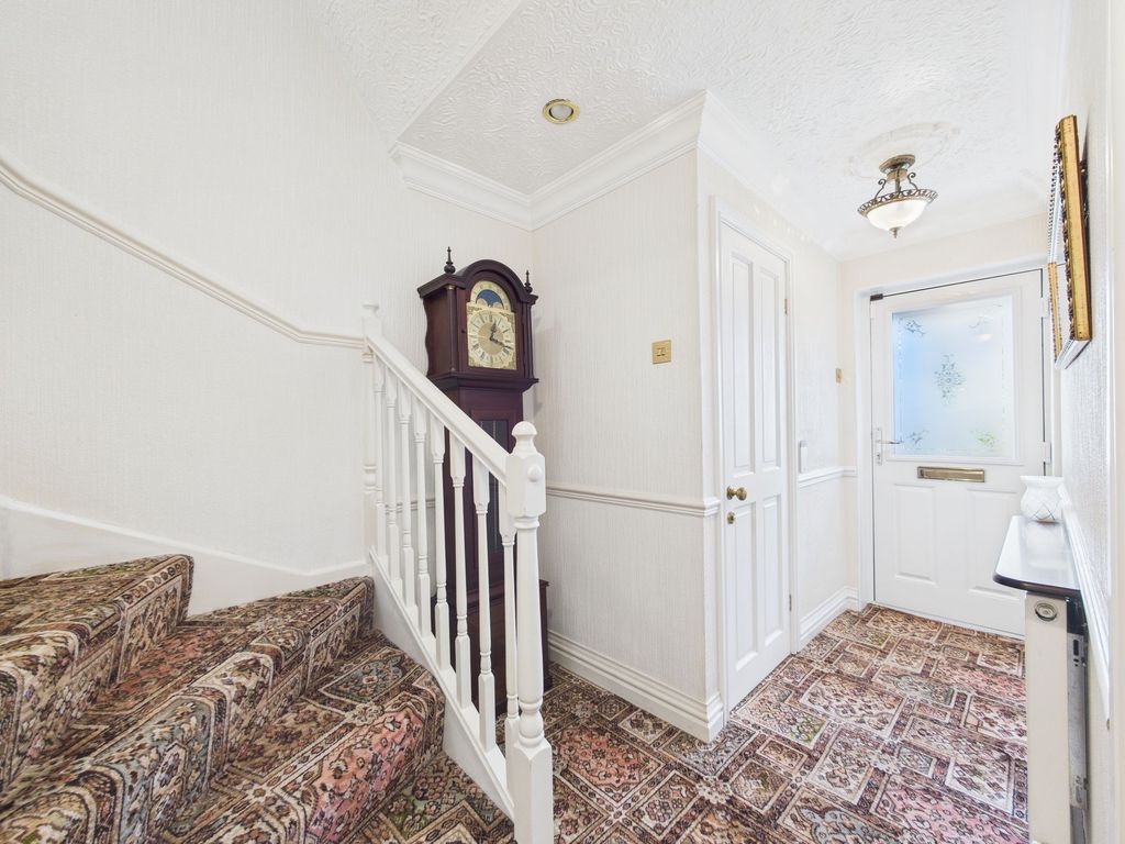 Property photo 2 of 24