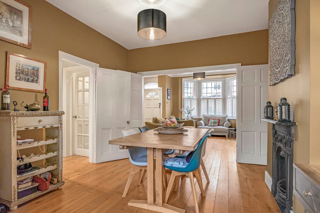 Property photo 3 of 38 Dining Room