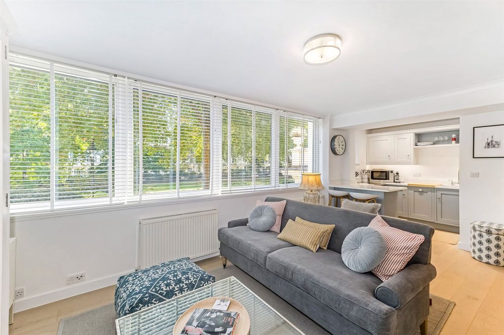 Property photo 3 of 15 Picture No. 17