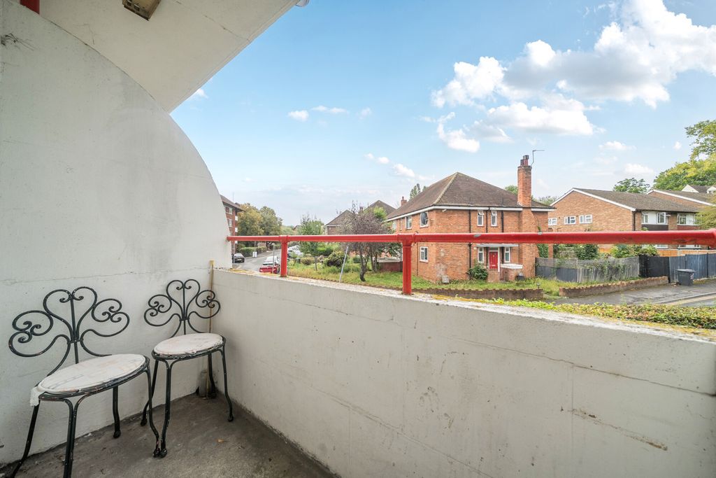 Property photo 3 of 11 1521169-8-6Aa7B99...